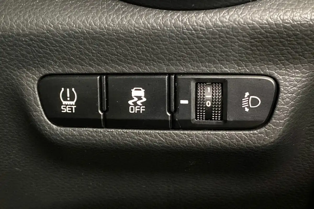 2019-kia-picanto-125-gt-line-big-32