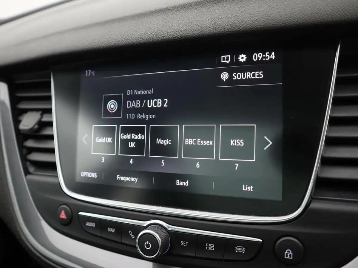 2019-vauxhall-grandland-x-12-elite-nav-big-11