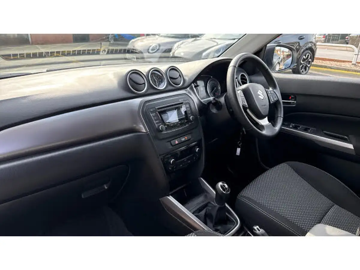 2019-suzuki-vitara-10-boosterjet-sz4-big-8