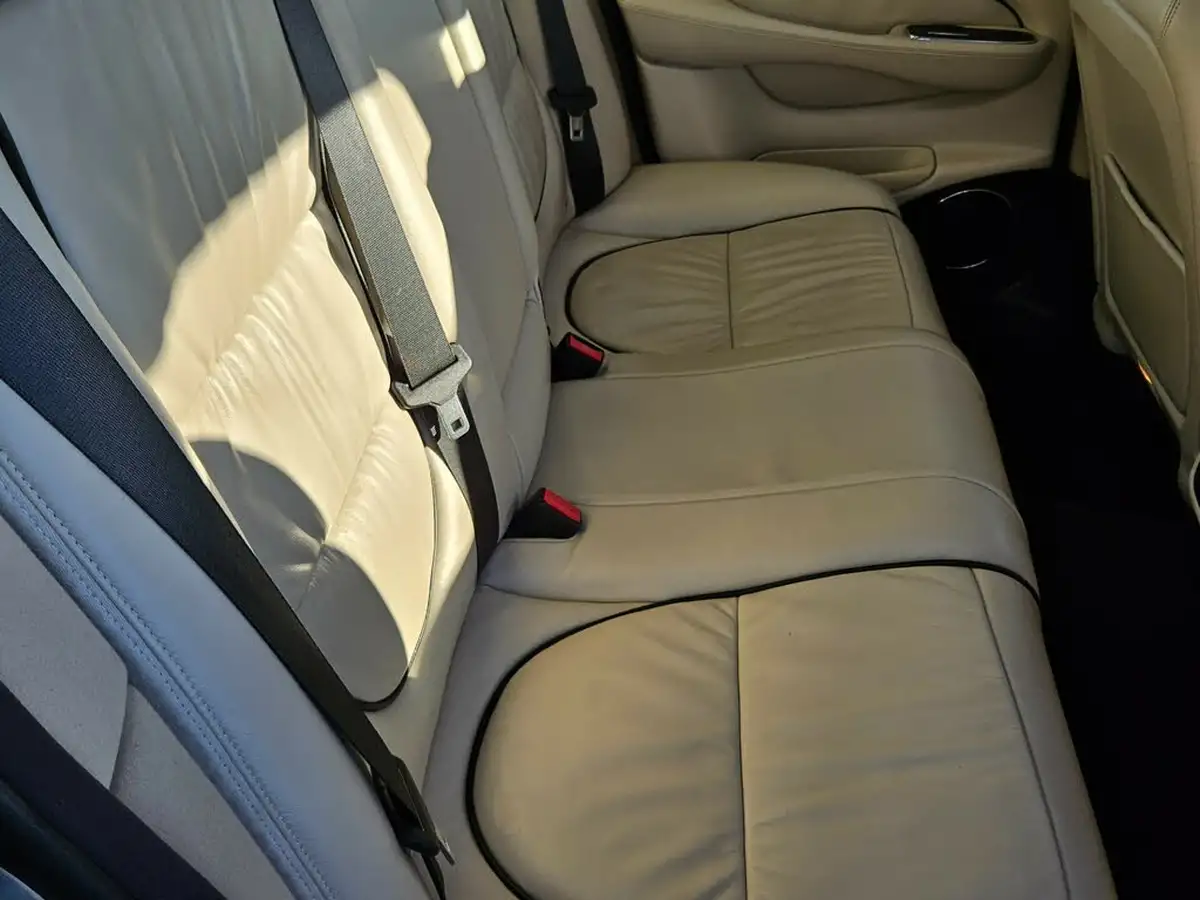 2008-jaguar-xj-series-27td-xj-sovereign-204bhp-auto-big-24