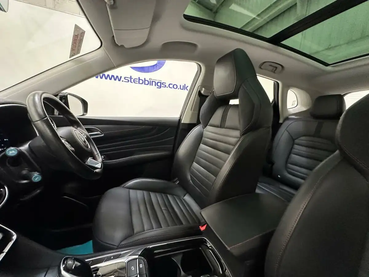 2022-mg-hs-15t-gdi-exclusive-258ps-plug-in-hybrid-auto-big-27