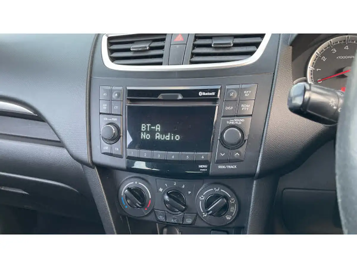 2016-suzuki-swift-12-sz3-4x4-5d-big-27