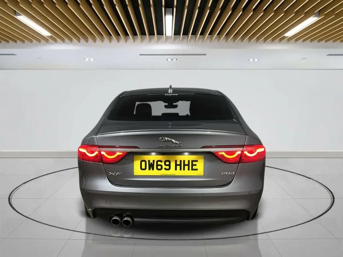 2020-jaguar-xf-20td-r-sport-180ps-saloon-4d-auto-big-7