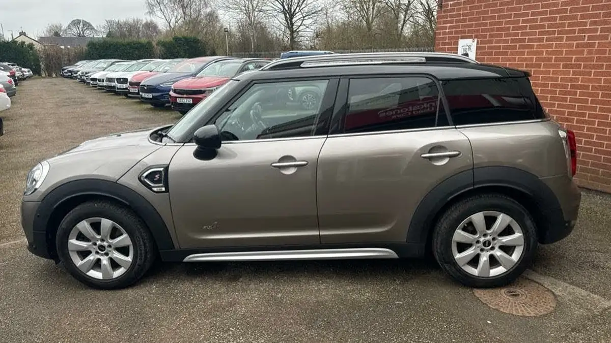 2017-mini-countryman-20-cooper-s-ss-all4-auto-big-23