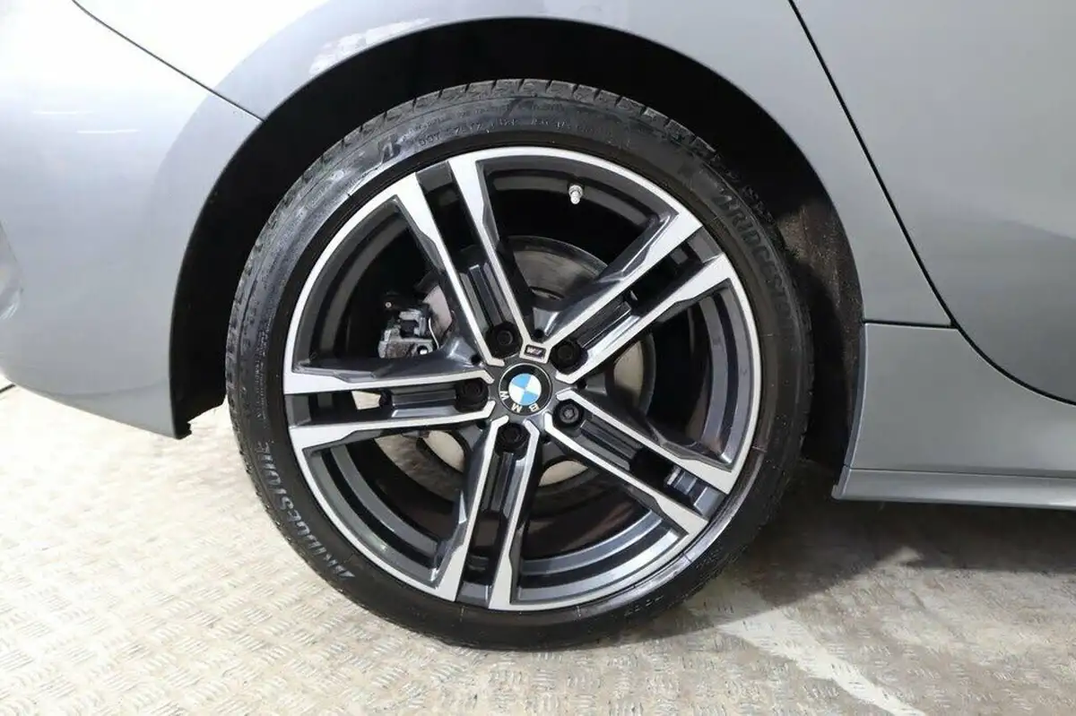 2022-bmw-1-series-15-118i-m-sport-lcp-dct-big-15