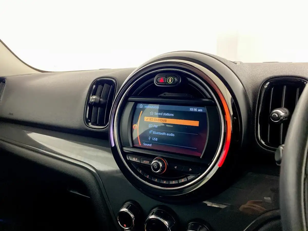 2019-mini-countryman-15-cooper-classic-ss-auto-big-17