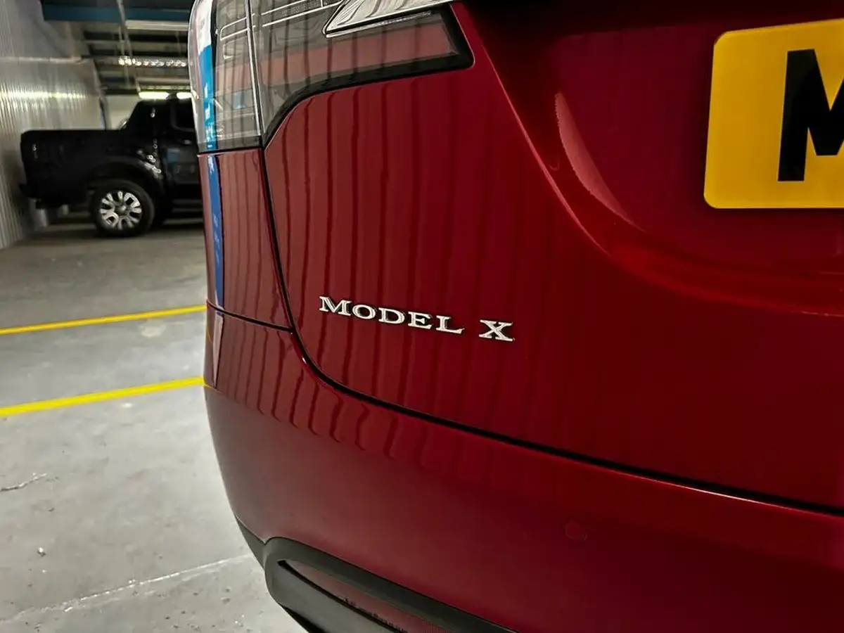 2018-tesla-model-x-e-75d-big-42
