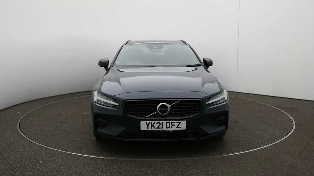 2021-volvo-v60-20-b3-r-design-160bhp-big-32
