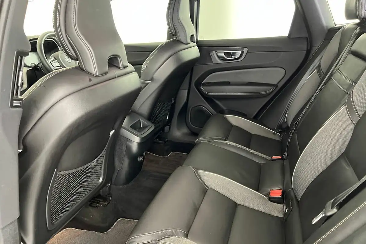 2019-volvo-xc60-20td-b5-r-design-pro-big-16