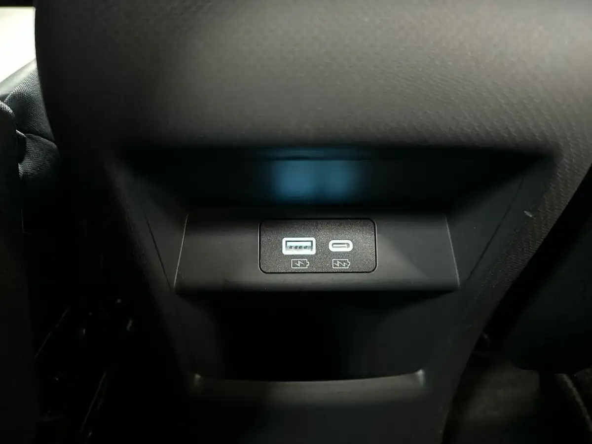 2024-byd-atto-3-e-design-big-23