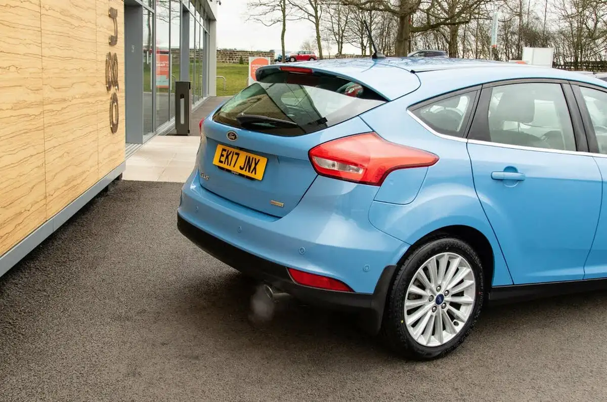 2017-ford-focus-15t-titanium-x-hatchback-auto-big-9