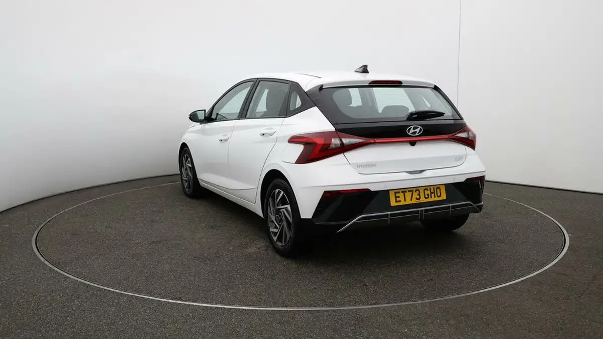 2024-hyundai-i20-10-t-gdi-advance-big-53