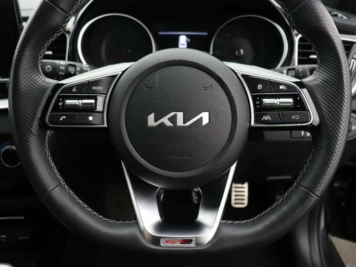 2023-kia-xceed-15-t-gdi-gt-line-158bhp-big-24