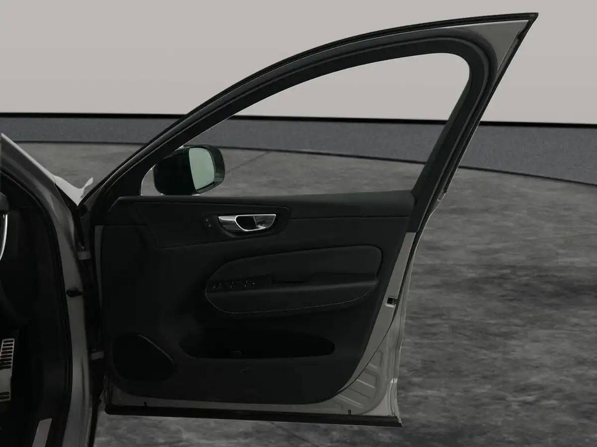 2021-volvo-xc60-20-t6-r-design-350bhp-plug-in-hybrid-big-25