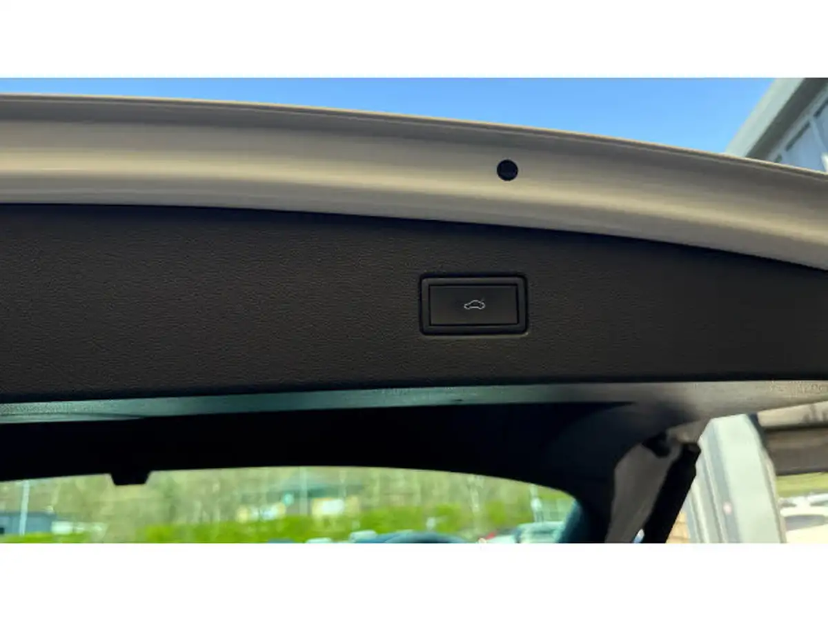 2022-volkswagen-tiguan-15-tsi-elegance-big-35