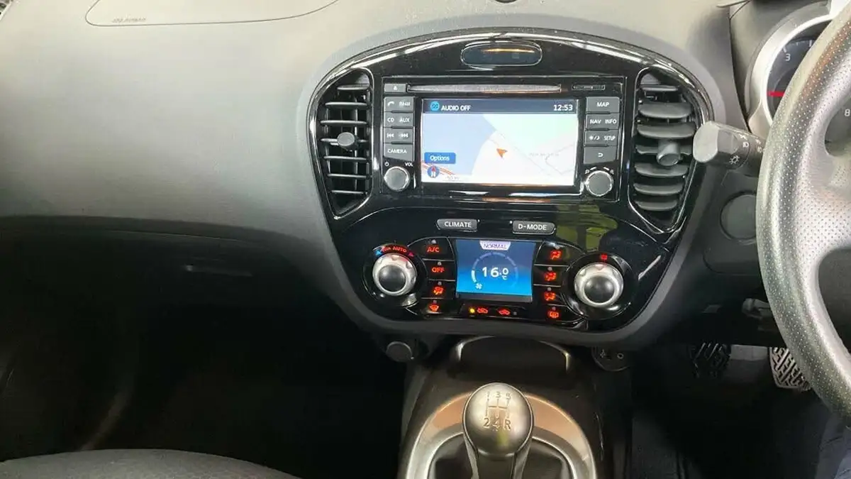2013-nissan-juke-16-acenta-premium-big-6