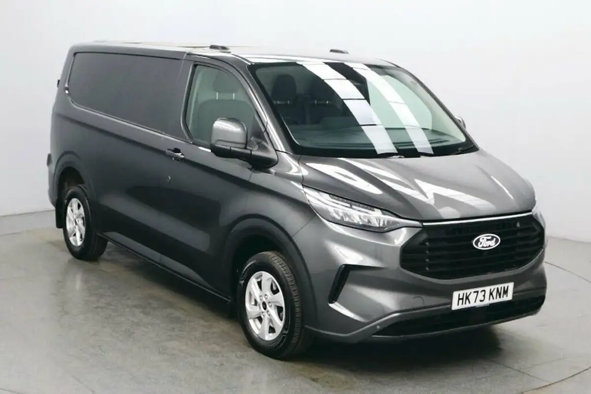 2023-ford-transit-custom-20tdci-320-l1h1-limited-136pseu6e-panel-van-1996cc-auto-big-9