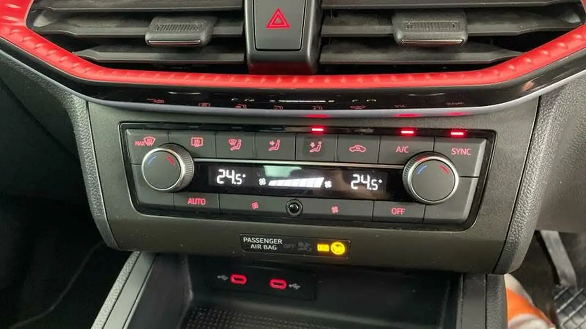 2022-seat-ibiza-10-tsi-fr-95ps-big-24
