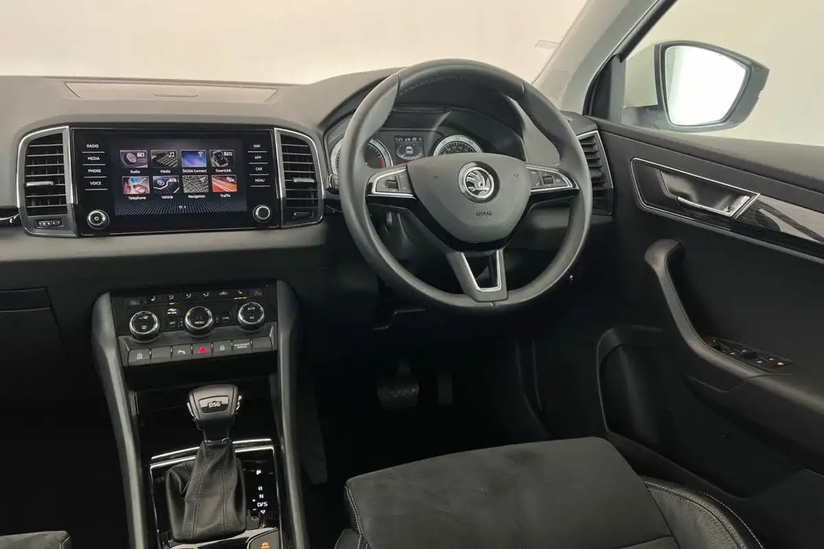 2018-skoda-karoq-15-tsi-se-l-ss-dsg-big-31