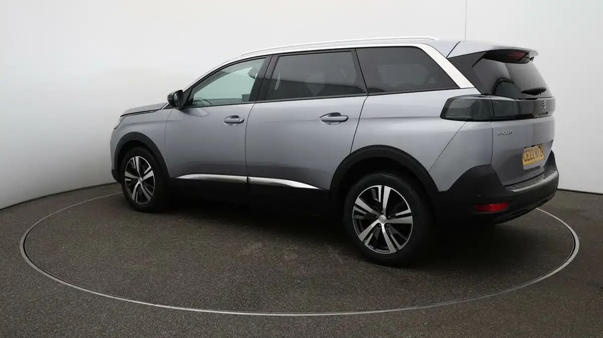 2022-peugeot-5008-suv-12-puretech-allure-premium-big-28