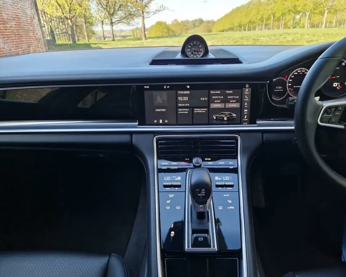 2017-porsche-panamera-30-v6-4-executive-big-11
