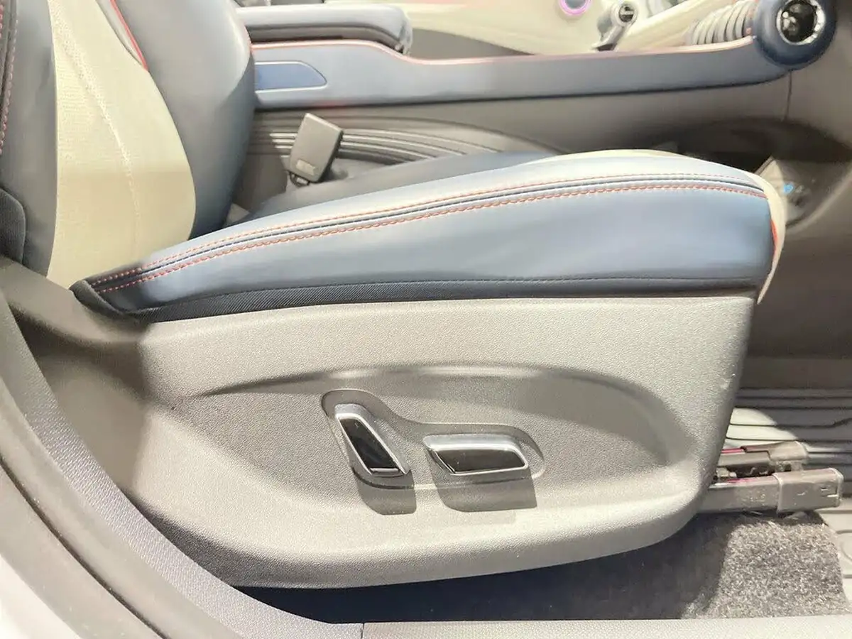 2024-byd-atto-3-e-design-big-5