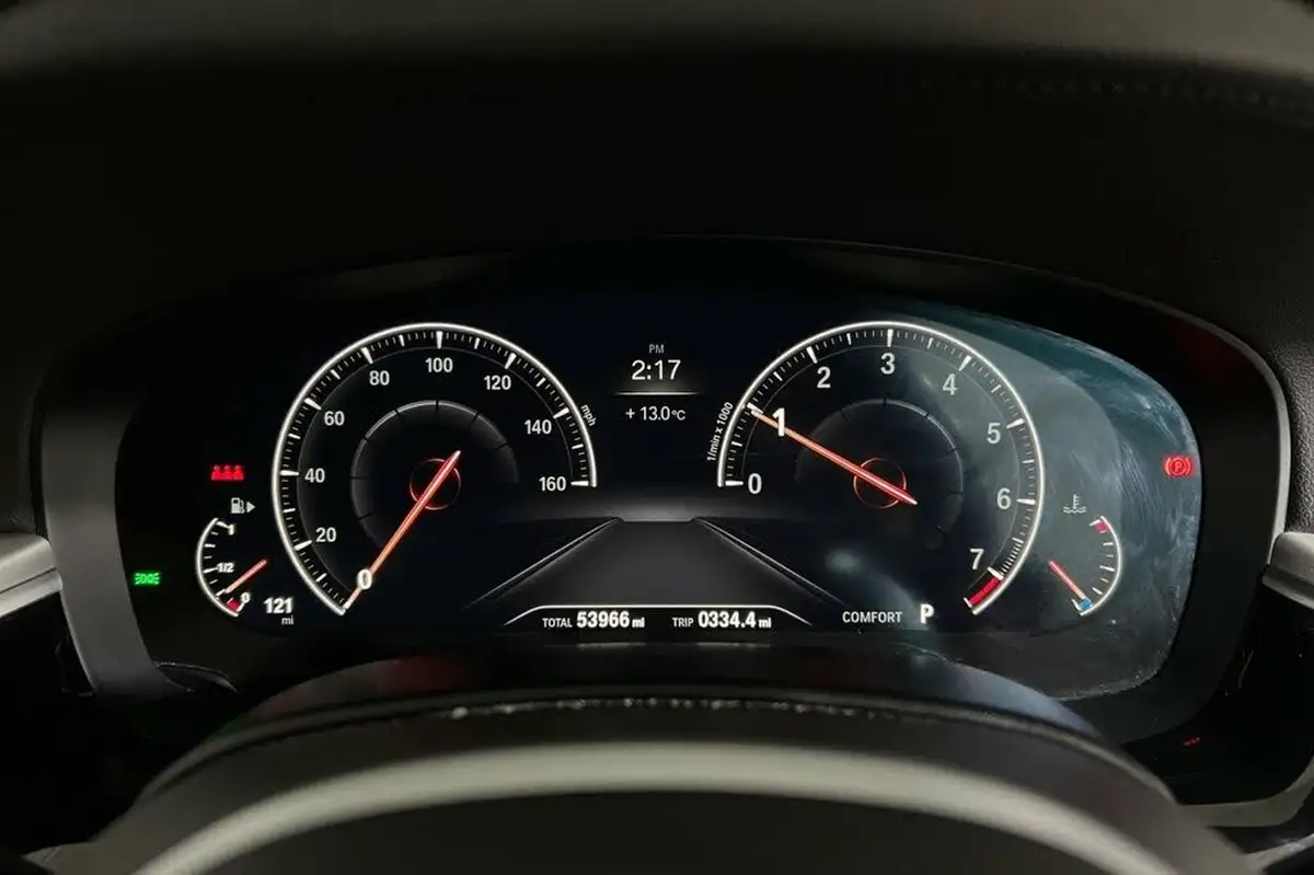 2018-bmw-5-series-20-520i-m-sport-ss-saloon-4d-big-11