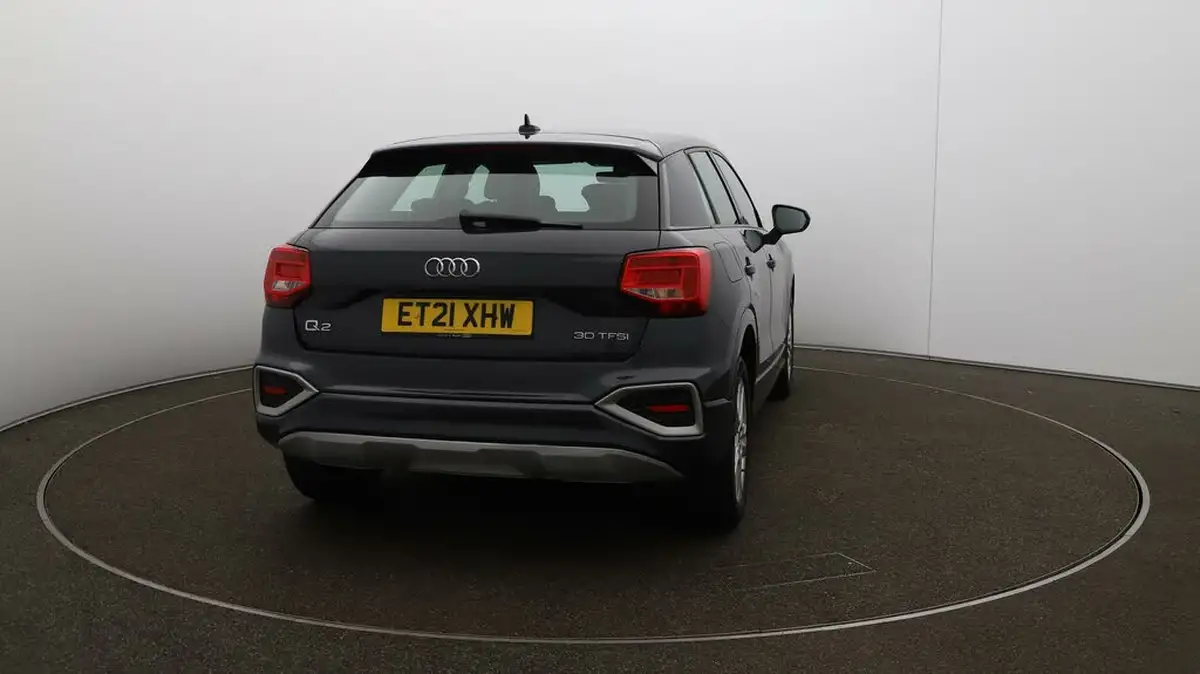 2021-audi-q2-10-30-tfsi-sport-big-46
