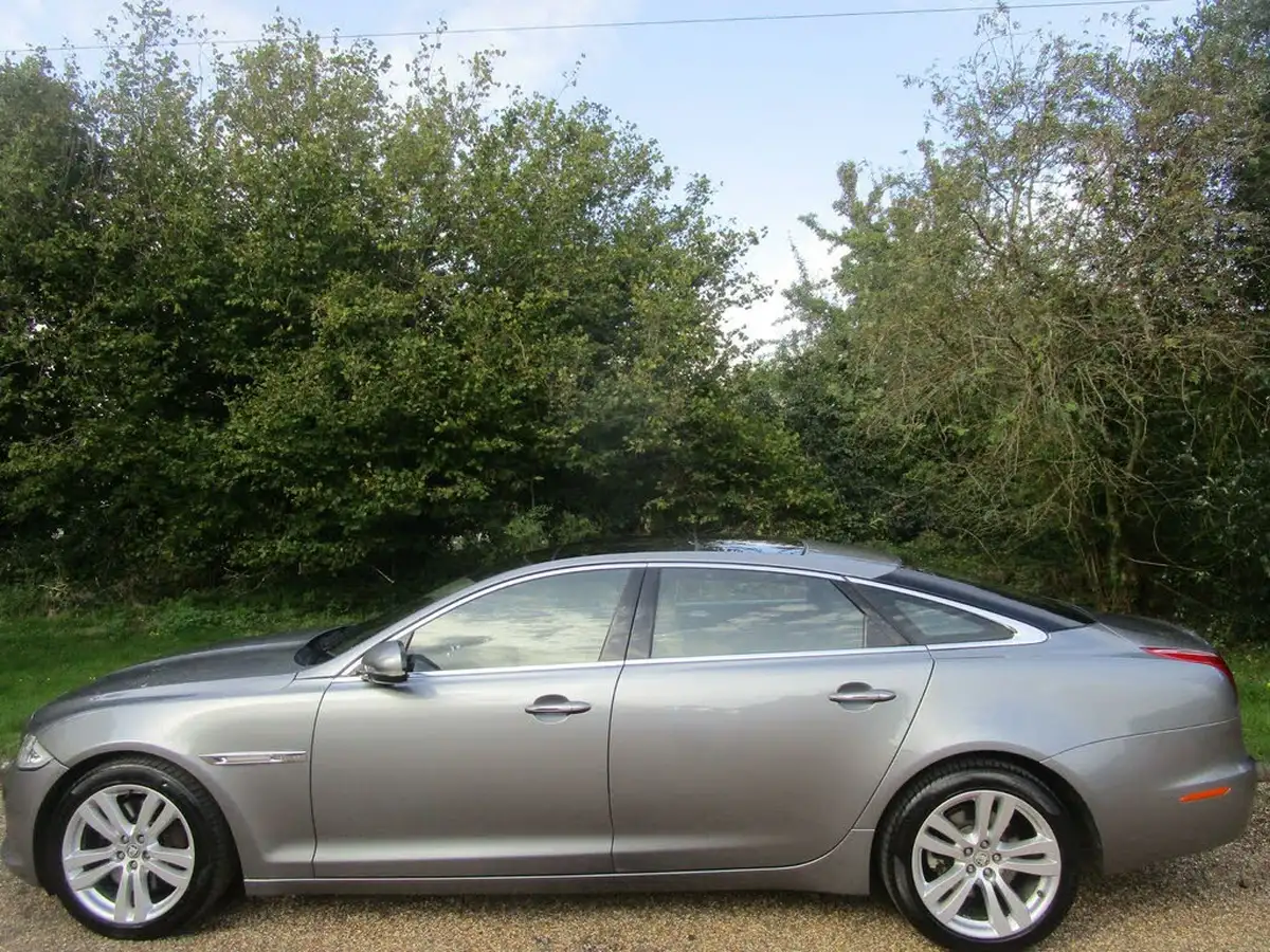 2010-jaguar-xj-series-50-xj-premium-luxury-lwb-big-22