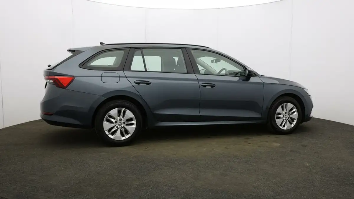 2021-skoda-octavia-15-tsi-se-estate-big-45