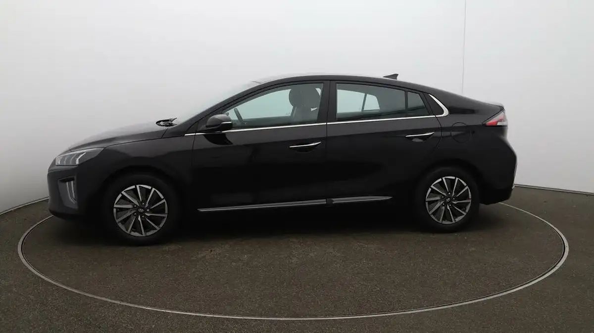 2021-hyundai-ioniq-e-premium-electric-100kw-big-4