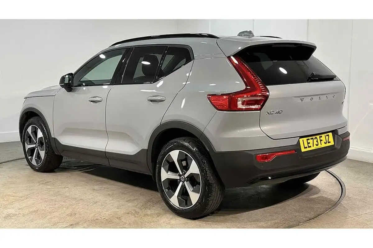 2023-volvo-xc40-20-b4-ultimate-big-6