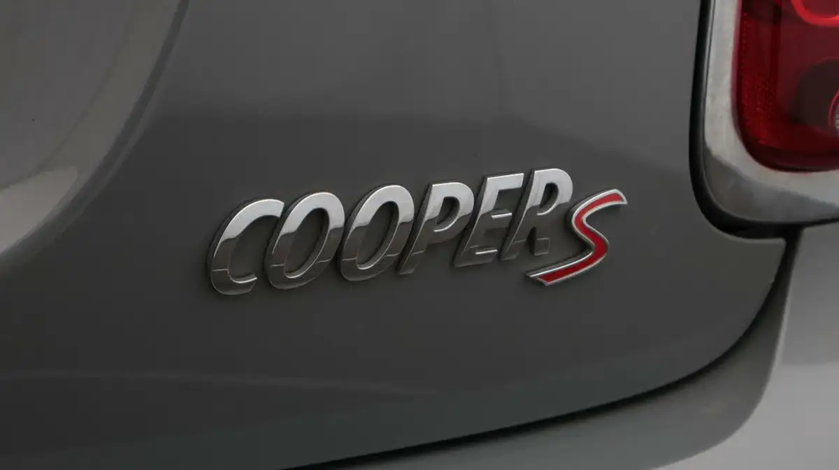 2019-mini-cooper-20-cooper-s-sport-189bhp-hatchback-3d-auto-big-23