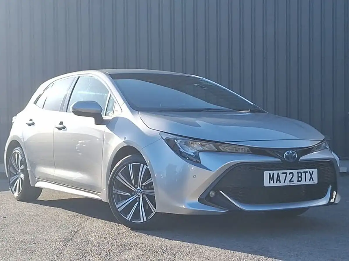 2022-toyota-corolla-18-vvt-i-design-120bhp-trk-hatchback-5d-big-0