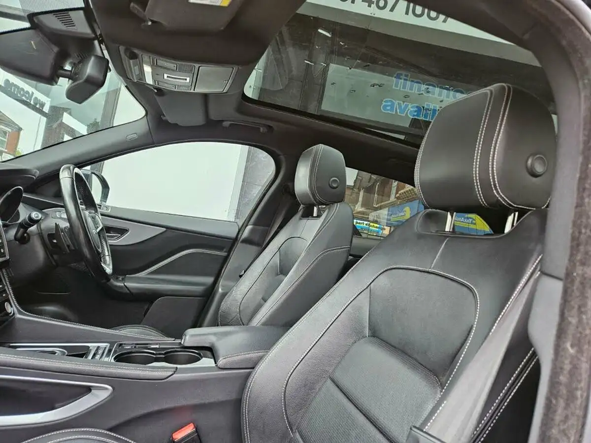 2016-jaguar-f-pace-20-i4d-r-sport-awd-auto-big-15