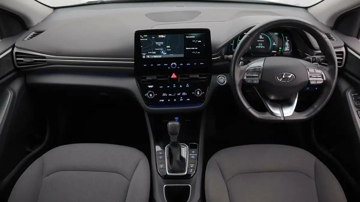2021-hyundai-ioniq-16-gdi-premium-hybrid-big-13