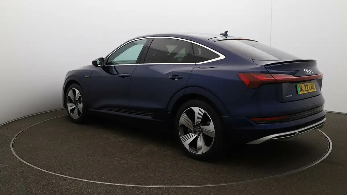 2022-audi-e-tron-55e-s-line-sportback-big-5