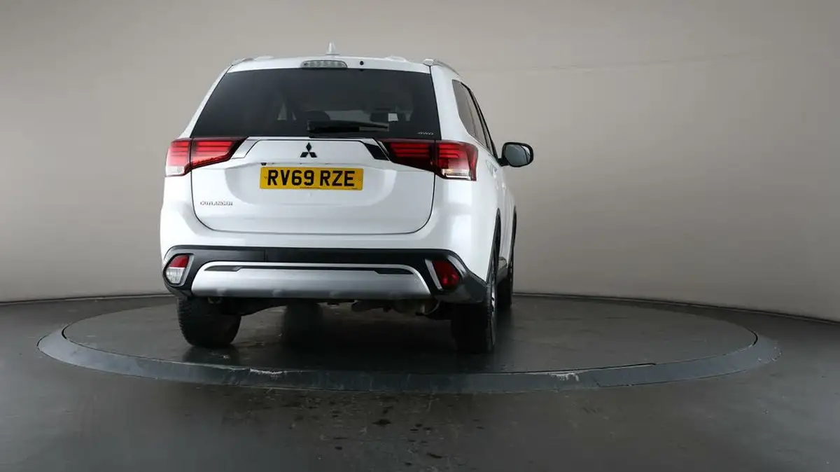 2019-mitsubishi-outlander-20-exceed-big-65