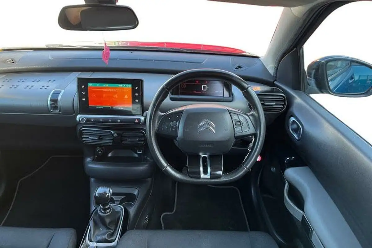 2019-citroen-c4-cactus-15bluehdi-flair-100ps-big-9