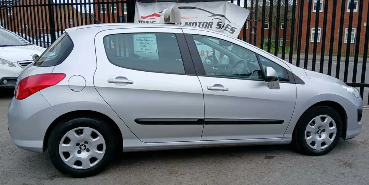 2011-peugeot-308-16td-access-16hdi-92bhp-fap-big-32