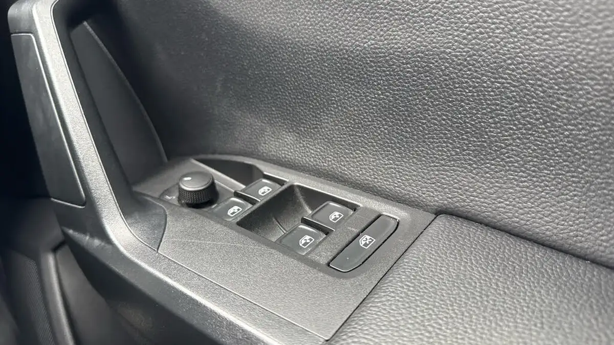 2024-seat-ibiza-10-tsi-fr-sport-110ps-big-23