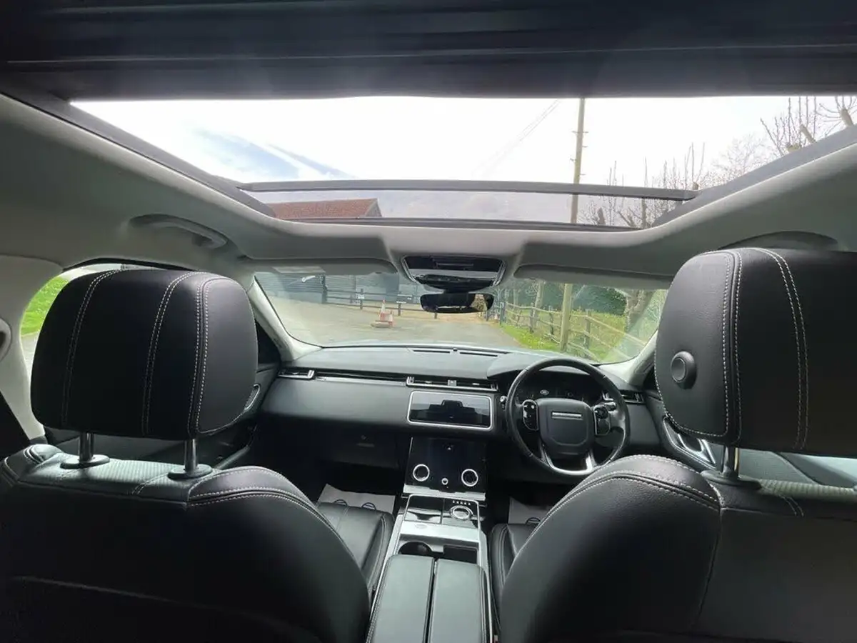2017-land-rover-range-rover-velar-20-p300-s-big-28