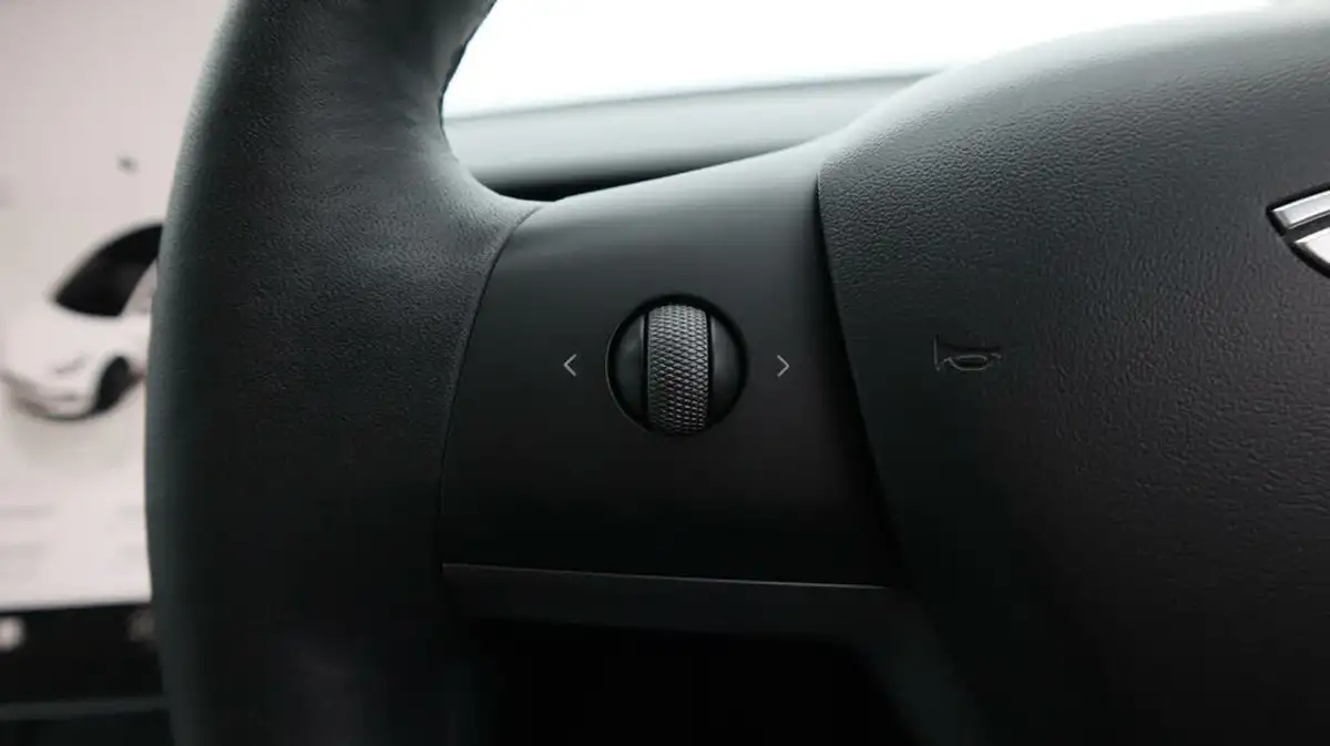 2021-tesla-model-3-e-standard-plus-big-22