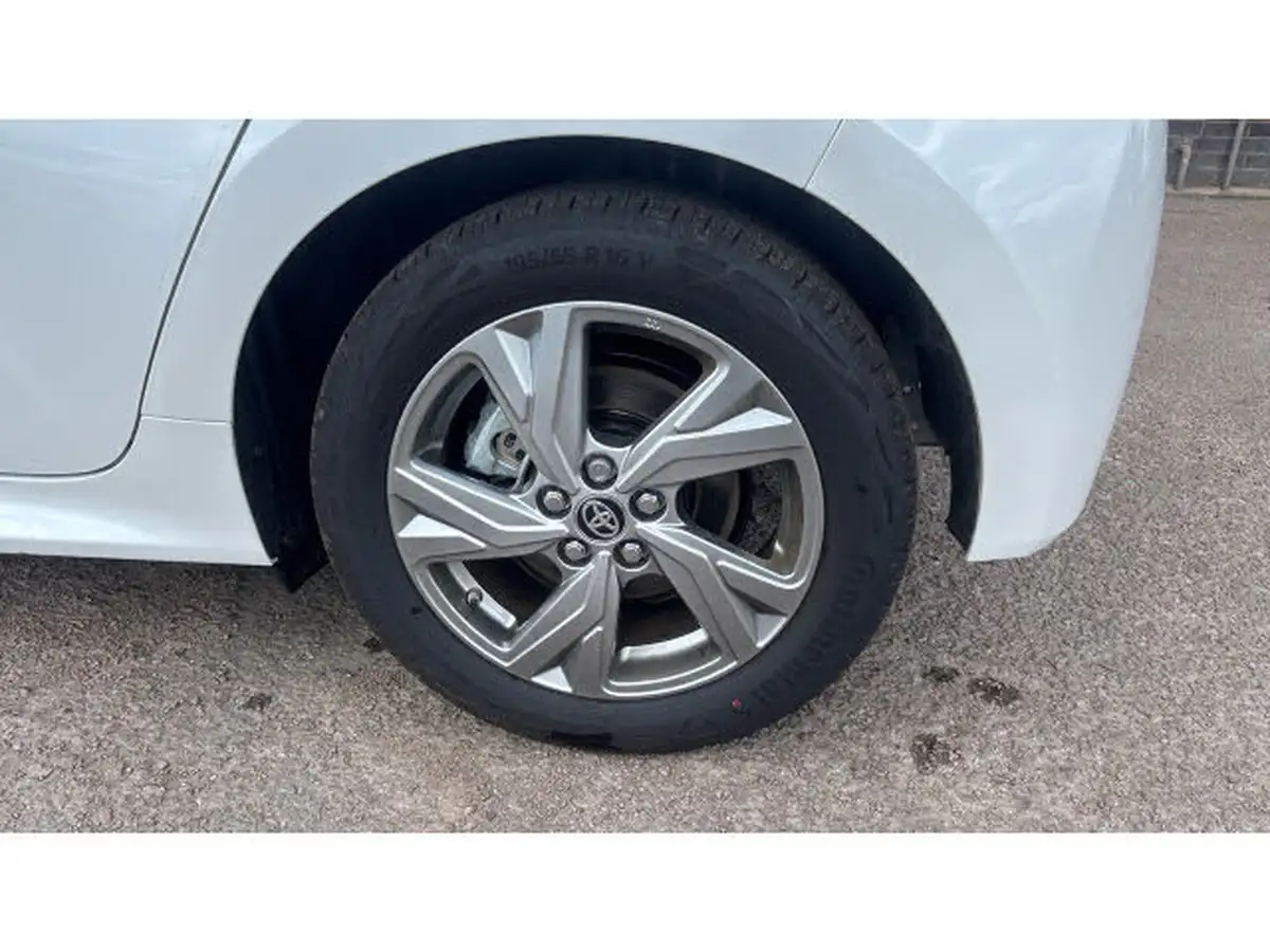 2024-toyota-yaris-15-vvt-i-icon-big-23