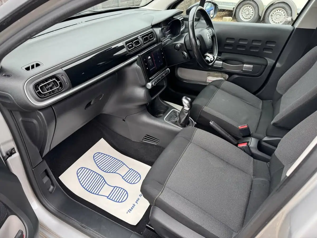 2017-citroen-c3-16bluehdi-flair-big-9