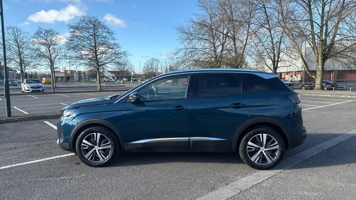 2024-peugeot-3008-suv-12-puretech-allure-136ps-hybrid-e-dsc6-big-5