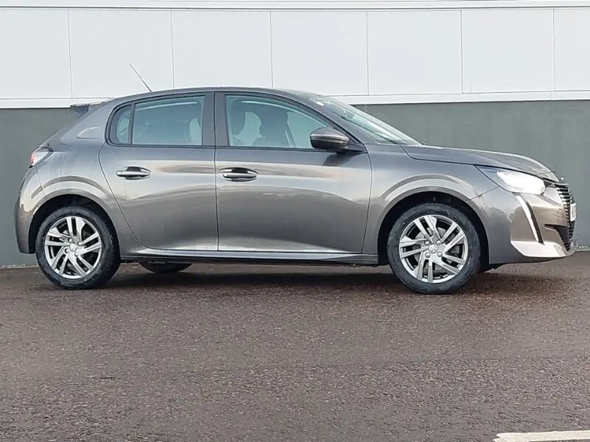 2021-peugeot-208-12-puretech-active-premium-100bhp-eat8-big-18