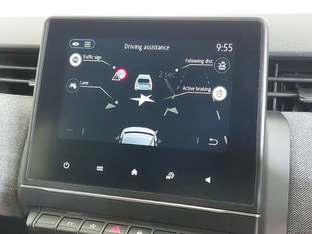 2024-renault-clio-16-techno-big-12