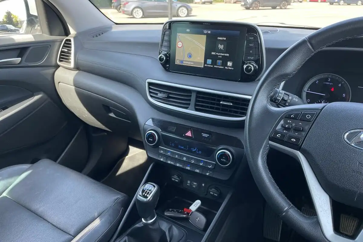 2019-hyundai-tucson-16crdi-premium-115ps-48-volt-hybrid-big-31