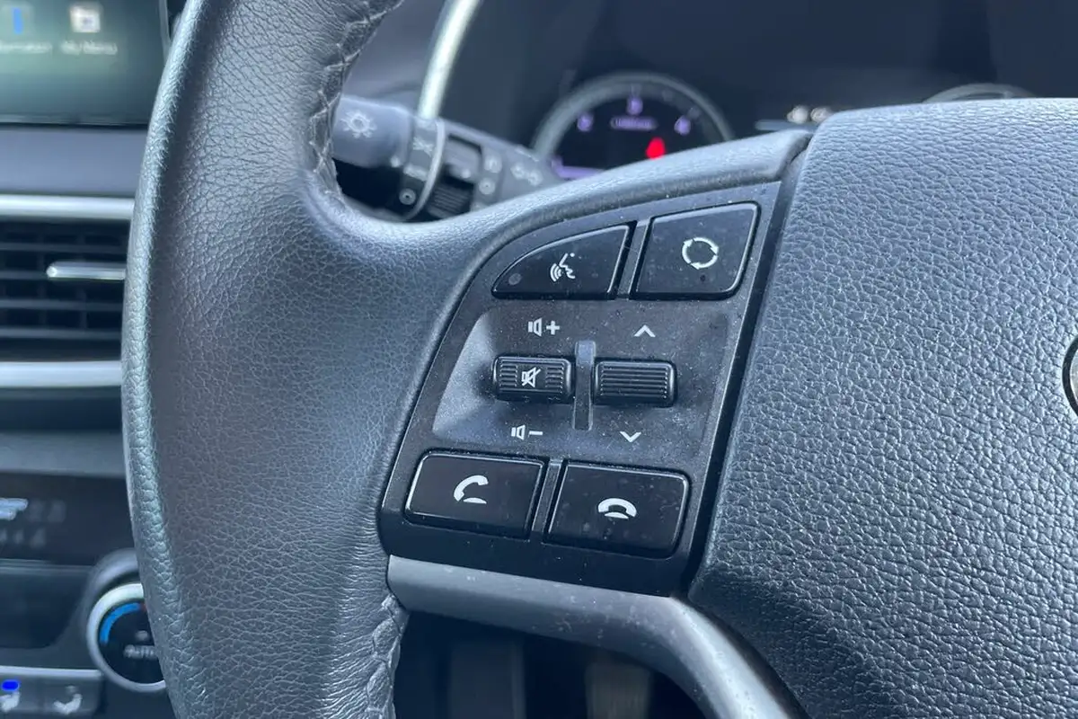 2019-hyundai-tucson-16crdi-premium-115ps-48-volt-hybrid-big-27